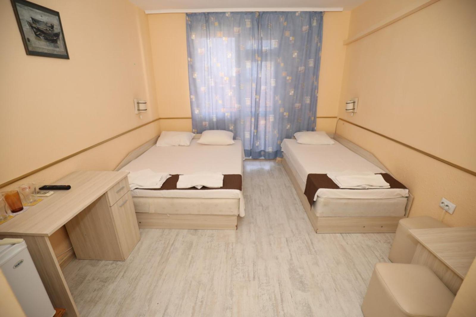 Family Hotel White House Pomorie Exterior photo