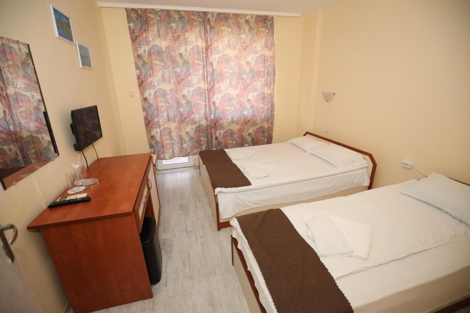 Family Hotel White House Pomorie Exterior photo