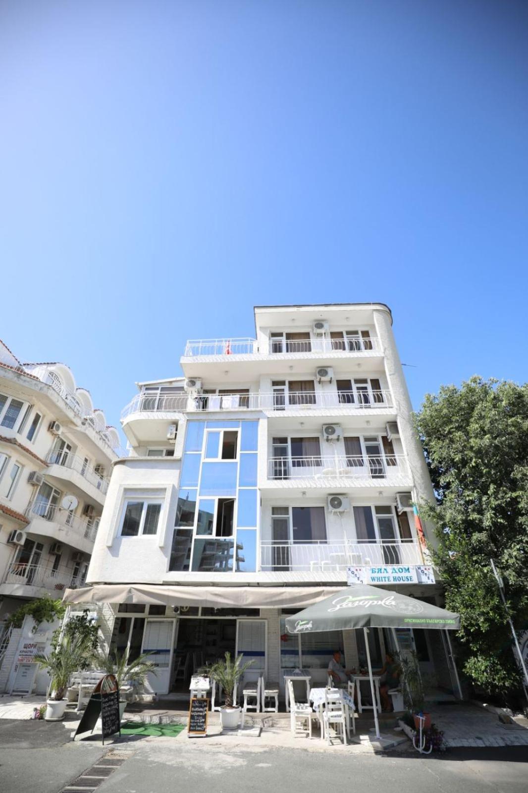 Family Hotel White House Pomorie Exterior photo